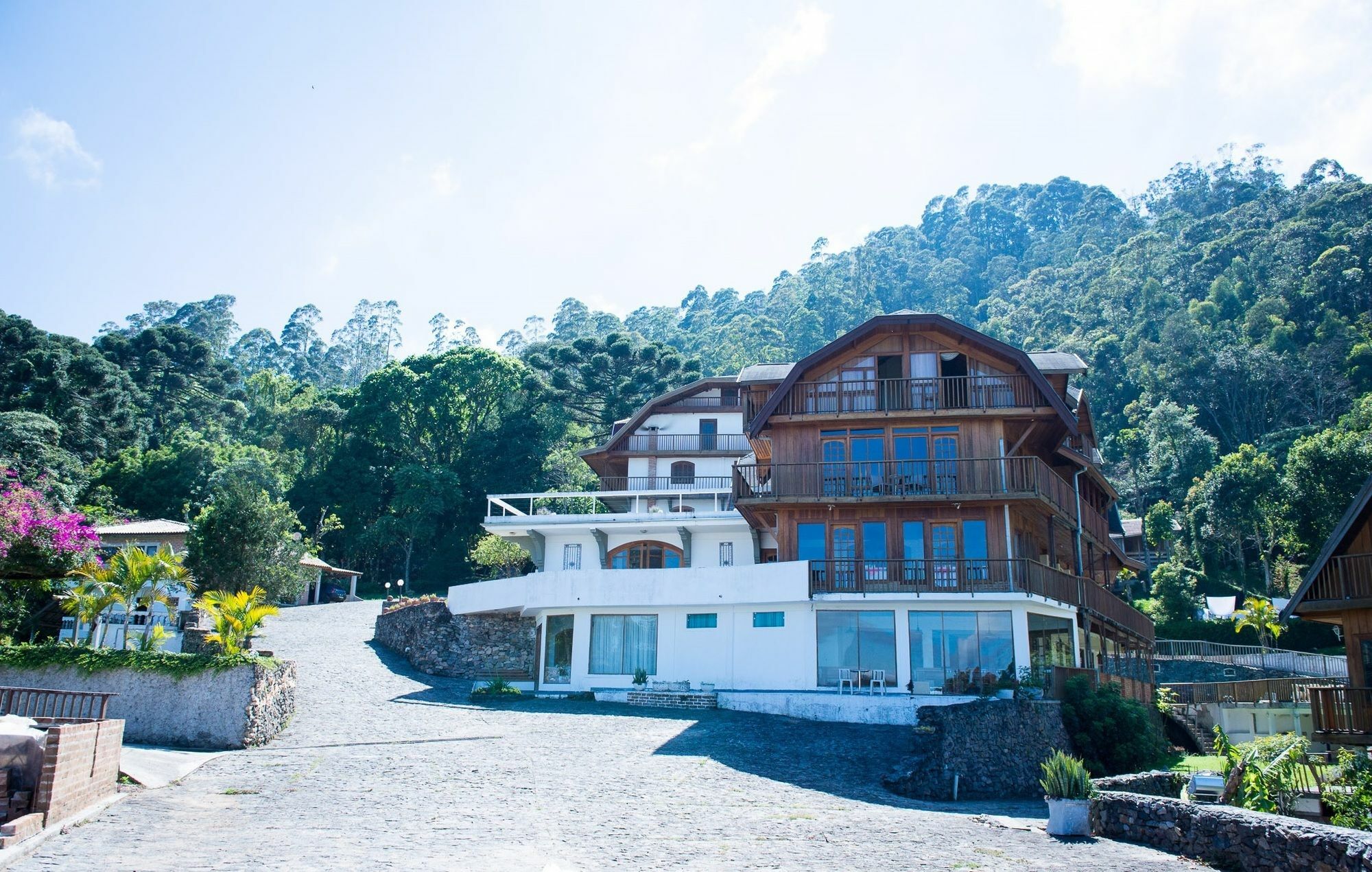 Hotel Fazenda Saint Claire Кампус-ду-Жордау Экстерьер фото
